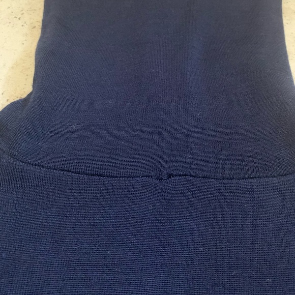 Vintage TAMRA Navy Blue Cowl Neck/Turtleneck Sweater Made in Hong Kong Size L - Picture 6 of 7